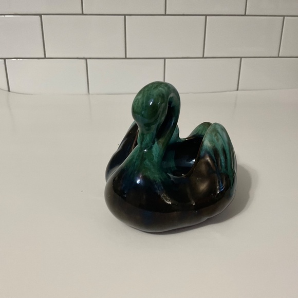VTG Blue Mountain Pottery Swan Planter Canada Drip Glaze - Picture 2 of 6